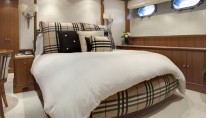 Motor Yacht JO - Burberry Guest Bedroom